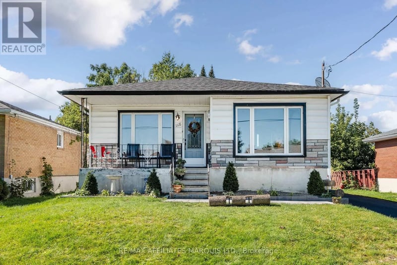 1108 Daly Avenue, Cornwall, Ontario, K6J4V8, Cornwall, Ontario — photo 1 of 5