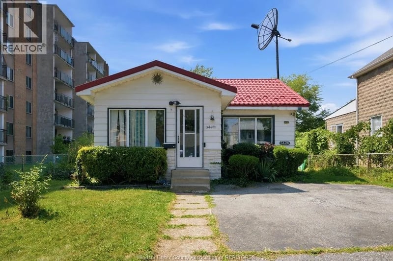 3426 PETER Street, Windsor, Ontario, N9C1J3, Windsor, Ontario — photo 1 of 5