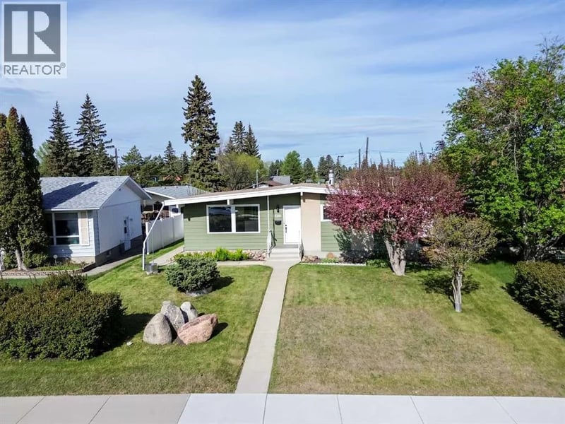 3210 43 Avenue, Red Deer, Alberta, T4N3A9, Red Deer, Alberta — photo 1 of 5