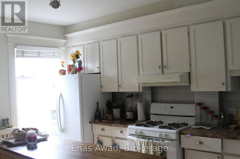 738 Manning Avenue, Toronto (Annex), Ontario, M6G2W4, Toronto (Annex), Ontario — photo 1 of 5