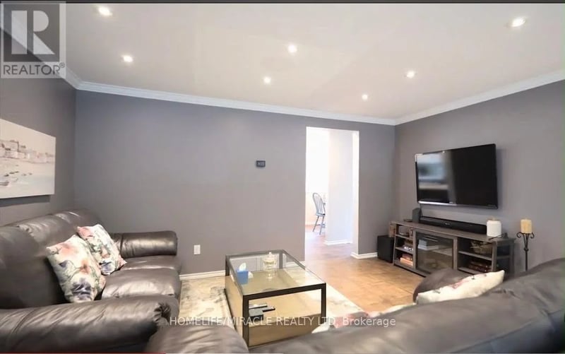 142 Hillmer Road, Cambridge, Ontario, N1R6N8, Cambridge, Ontario — photo 1 of 5