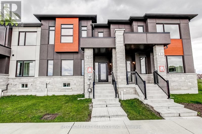 29 Strickland Avenue, Brant (Brantford Twp), Ontario, N3T0X7, Brant (Brantford Twp), Ontario — photo 1 of 5
