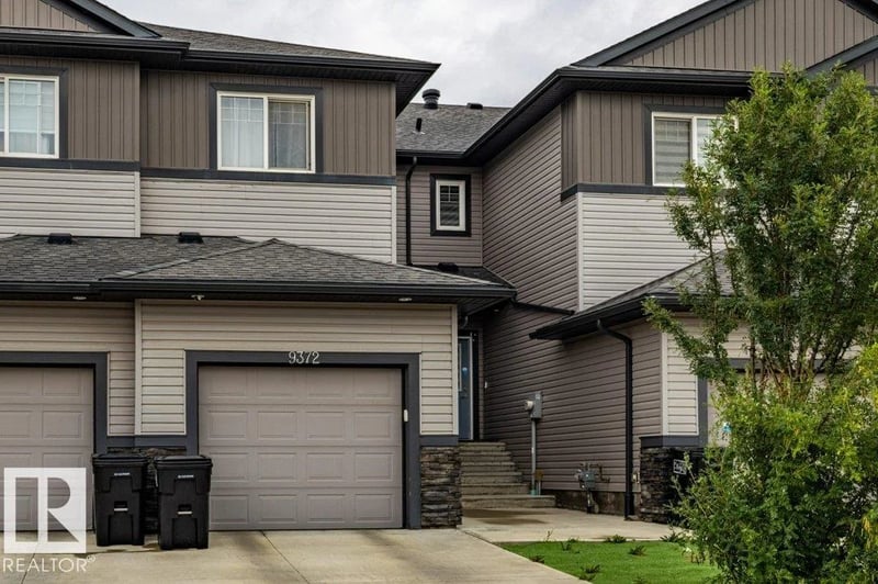 9372 Cooper BN SW SW, Edmonton, Alberta, T6W4A4, Edmonton, Alberta — photo 1 of 5