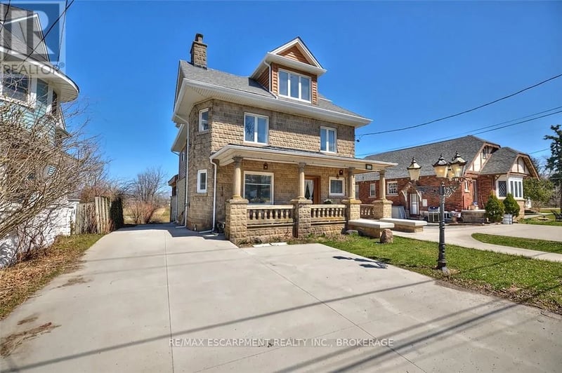 4915 King Street, Lincoln (Beamsville), Ontario, L0R1B0, Lincoln (Beamsville), Ontario — photo 1 of 5
