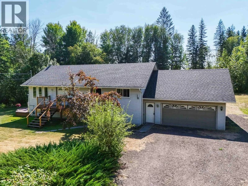 3482 KIRKHAM Road, Quesnel, British Columbia, V2J6E6, Quesnel, British Columbia — photo 1 of 5