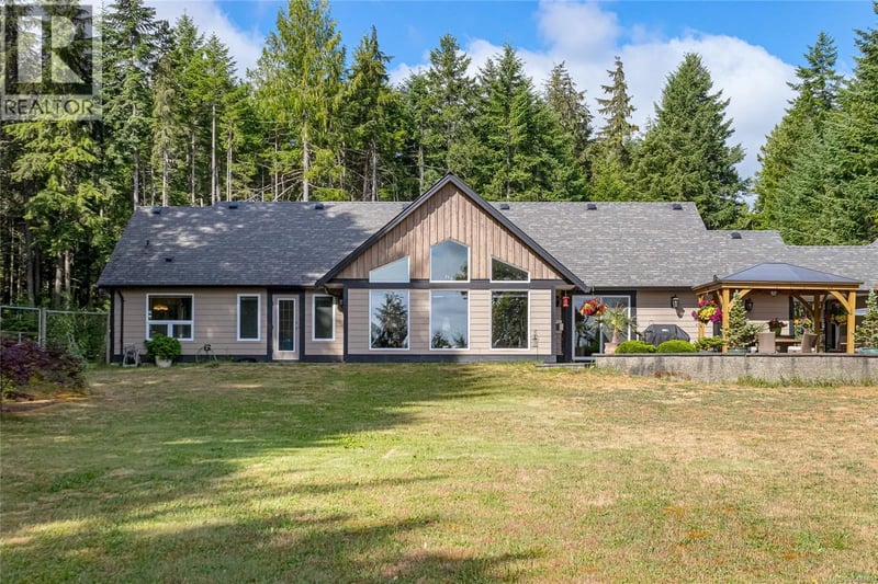 1737 Galvin Place, Qualicum Beach, British Columbia, V9K2V3, Qualicum Beach, British Columbia — photo 1 of 5