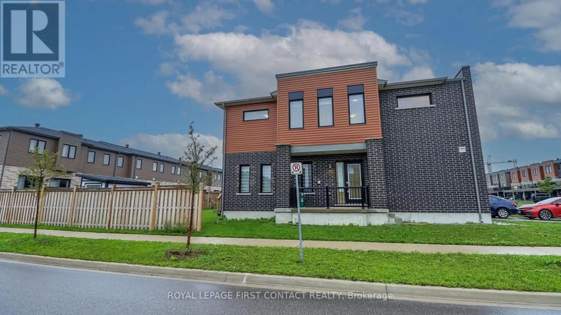 92 Fairlane Avenue, Barrie (Painswick South), Ontario, L9J0M9, Barrie (Painswick South), Ontario — photo 1 of 5