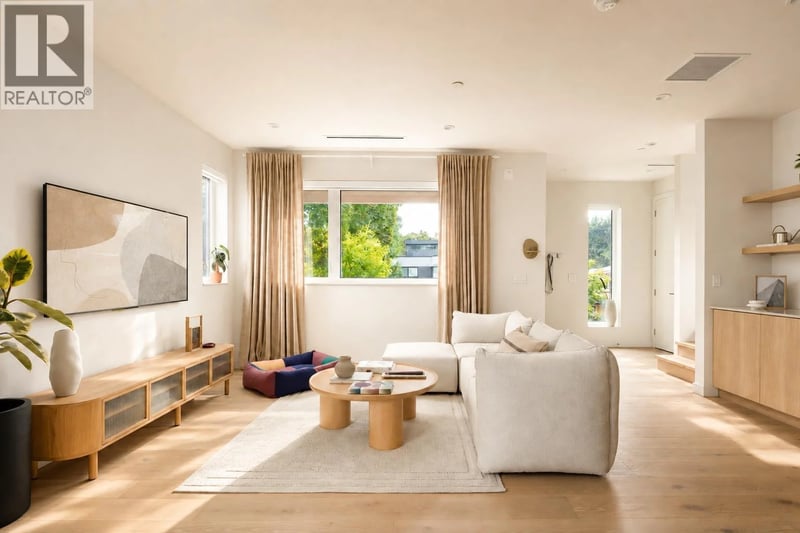 #1 2063 13TH Avenue, Vancouver, British Columbia, V5N2C5, Vancouver, British Columbia — photo 1 of 5