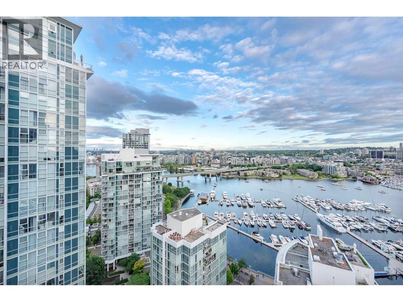 #2906 198 AQUARIUS Mews, Vancouver, British Columbia, V6Z2Y4, Vancouver, British Columbia — photo 1 of 5