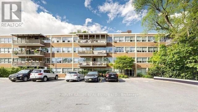 #411 160 The Donway West, Toronto (Banbury-Don Mills), Ontario, M3C2G1, Toronto (Banbury-Don Mills), Ontario — photo 1 of 5