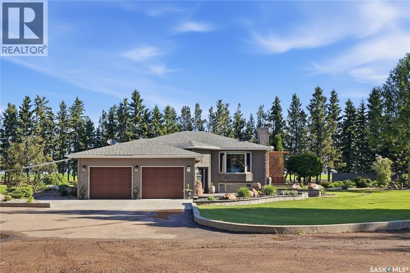 Heidel Acreage, North Battleford Rm No. 437, Saskatchewan, S9A3W2, North Battleford Rm No. 437, Saskatchewan — photo 1 of 5