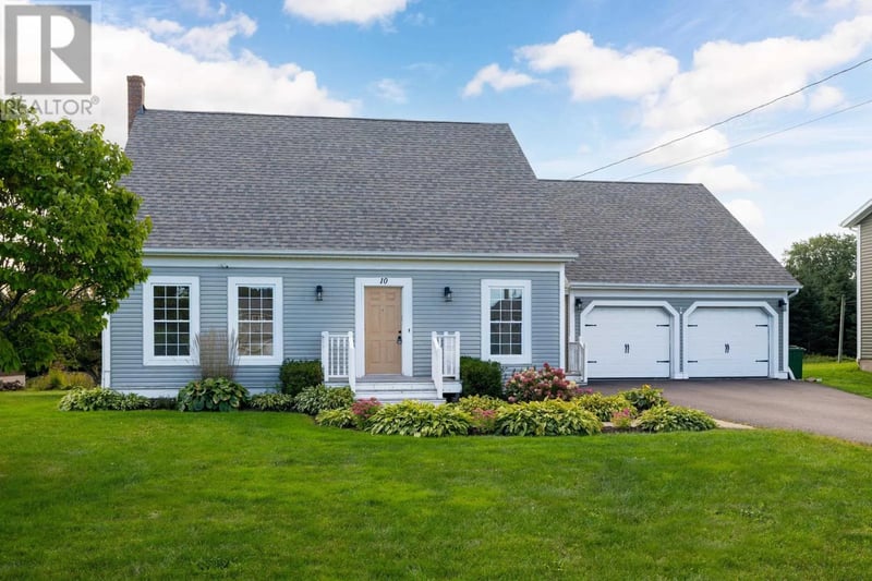 10 Jake Drive, Cornwall, Prince Edward Island, C0A1H4, Cornwall, Prince Edward Island — photo 1 of 5