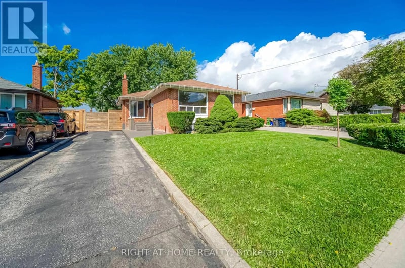 76 Wishing Well Drive, Toronto (Tam O'Shanter-Sullivan), Ontario, M1T1J3, Toronto (Tam O'Shanter-Sullivan), Ontario — photo 1 of 5