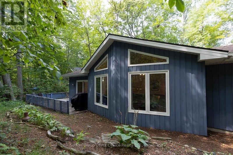 10287 Christie Boulevard, Lambton Shores (Grand Bend), Ontario, N0M1T0, Lambton Shores (Grand Bend), Ontario — photo 1 of 5