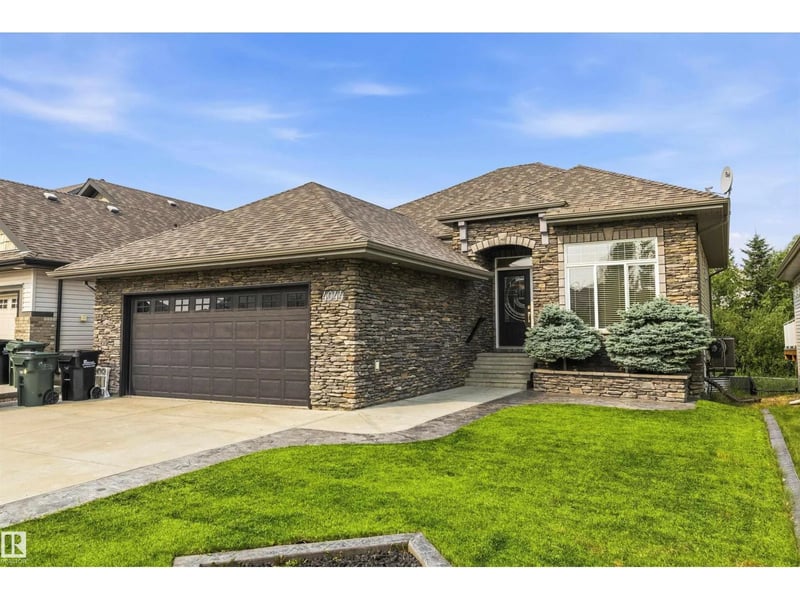 4044 CROWSNEST CR, Sherwood Park, Alberta, T8H0G9, Sherwood Park, Alberta — photo 1 of 5