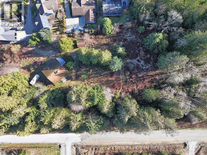 6377 GALE Avenue, Sechelt, British Columbia, V7Z0P7, Sechelt, British Columbia — photo 1 of 5