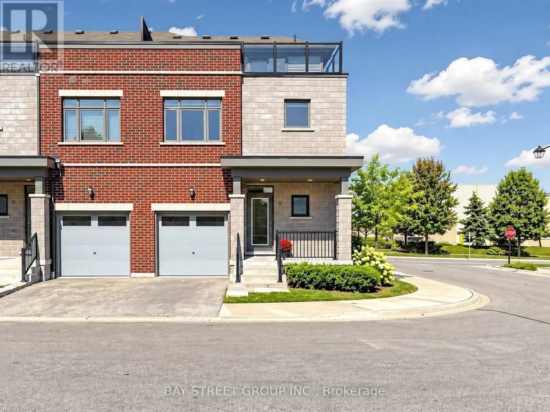 2 Longshore Way, Whitby (Port Whitby), Ontario, L1N0M1, Whitby (Port Whitby), Ontario — photo 1 of 5