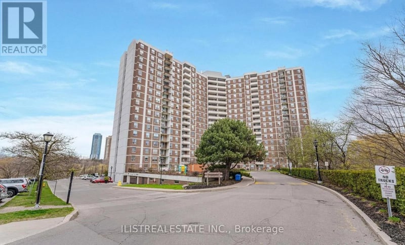#1808 20 EDGECLIFFE Golfway, Toronto (Flemingdon Park), Ontario, M3C3A4, Toronto (Flemingdon Park), Ontario — photo 1 of 5