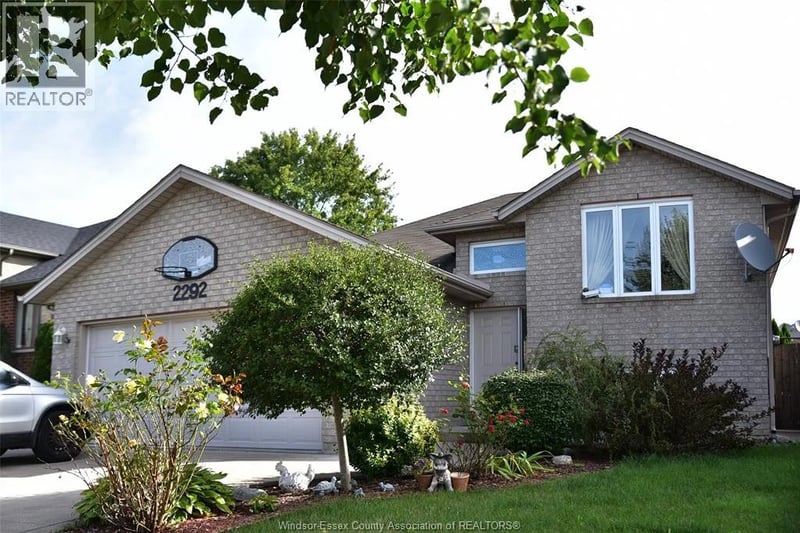 2292 Askin, Windsor, Ontario, N9B3Y4, Windsor, Ontario — photo 1 of 5