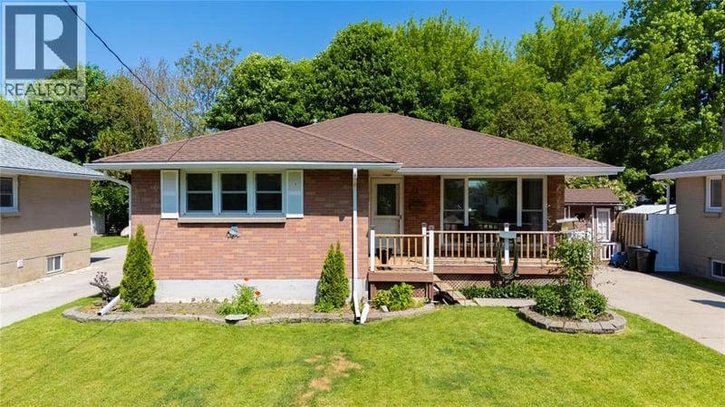 97 Grey Crescent, Sarnia, Ontario, N7S2S3, Sarnia, Ontario — photo 1 of 5