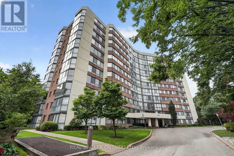 #904 1240 Marlborough Court, Oakville (CP College Park), Ontario, L6H3K7, Oakville (CP College Park), Ontario — photo 1 of 5