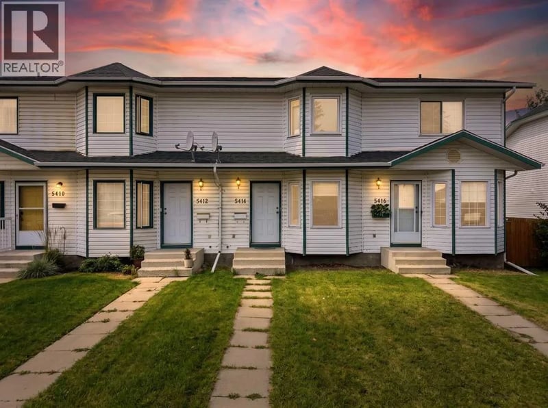5414 45 Street, Lacombe, Alberta, T4L1A9, Lacombe, Alberta — photo 1 of 5