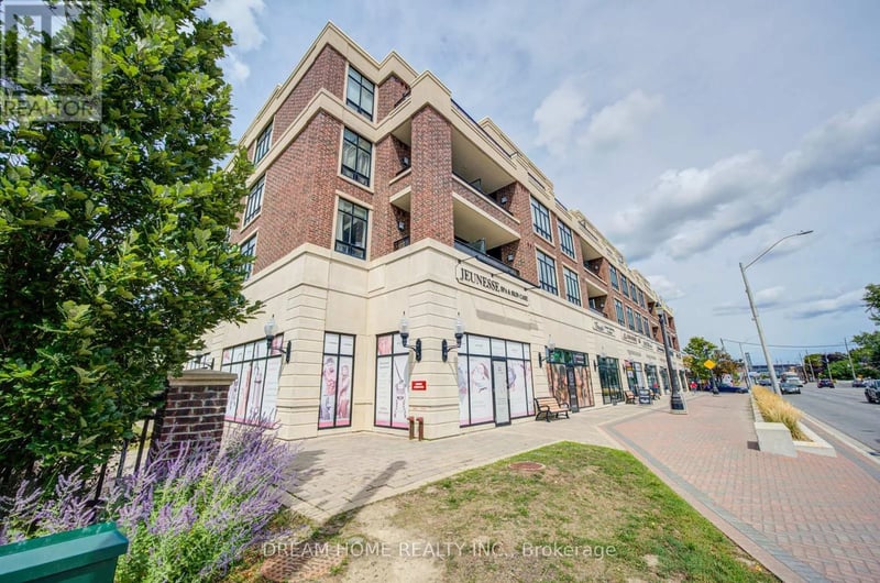 #322 2396 Major Mackenzie Drive, Vaughan (Maple), Ontario, L6A4Y1, Vaughan (Maple), Ontario — photo 1 of 5