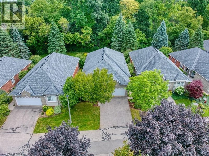 #26 115 GLENWOOD Drive, Brantford, Ontario, N3S3G8, Brantford, Ontario — photo 1 of 5