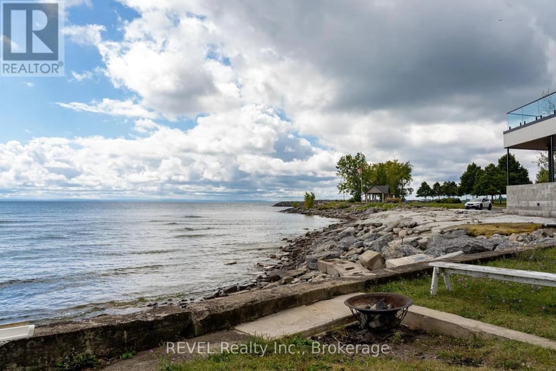 3819 Terrace Lane, Fort Erie (Crystal Beach), Ontario, L0S1B0, Fort Erie (Crystal Beach), Ontario — photo 1 of 5