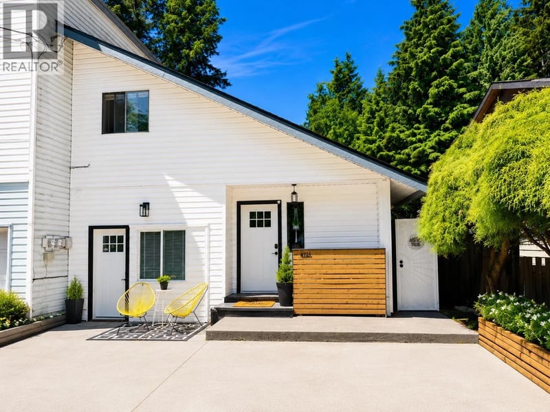 41741 DOGWOOD Place, Squamish, British Columbia, V8B1G5, Squamish, British Columbia — photo 1 of 5