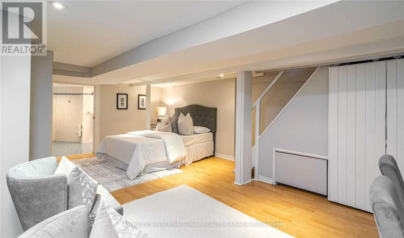 #Lower 213 Shaw Street, Toronto (Trinity-Bellwoods), Ontario, M6J2W7, Toronto (Trinity-Bellwoods), Ontario — photo 1 of 5