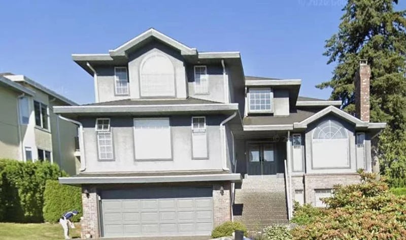 1073x WALNUT Close, Surrey, British Columbia, V4N1W2, Surrey, British Columbia — photo 1 of 5