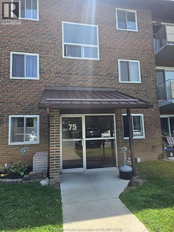 #1 75 BALDOON Road, Chatham, Ontario, N7L1E2, Chatham, Ontario — photo 1 of 5