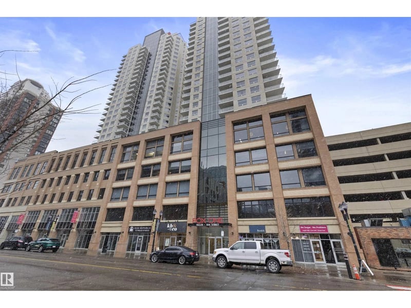 #905 10226 104 ST NW, Edmonton, Alberta, T5J1B8, Edmonton, Alberta — photo 1 of 5