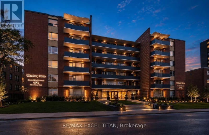 #101 165 Cosburn Avenue, Toronto (Danforth Village-East York), Ontario, M4J2L3, Toronto (Danforth Village-East York), Ontario — photo 1 of 5