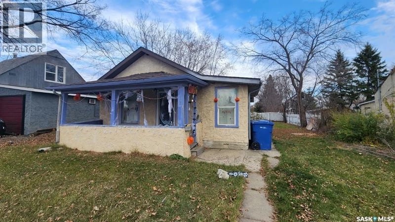 1232 106th STREET, North Battleford, Saskatchewan, S9A1X2, North Battleford, Saskatchewan — photo 1 of 5