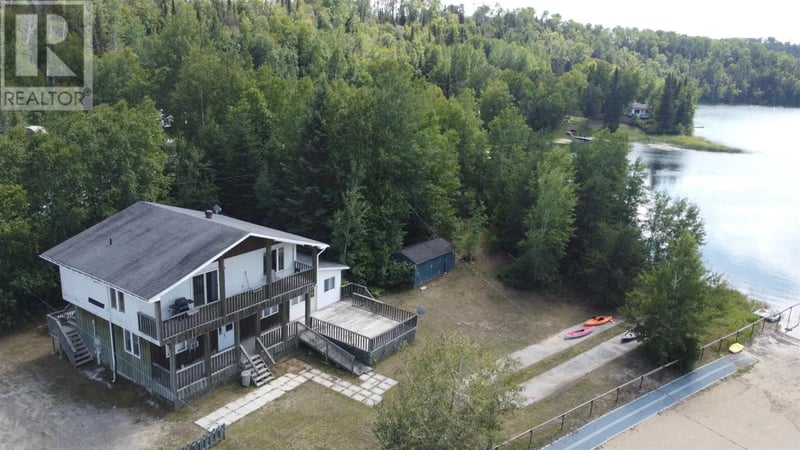 900 Green Lake RD, Dubreuiville, Ontario, P0S1B0, Dubreuiville, Ontario — photo 1 of 5