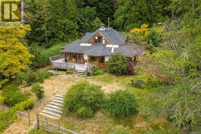 437 Chamadaska Way, Cortes Island, British Columbia, V0P1K0, Cortes Island, British Columbia — photo 1 of 5