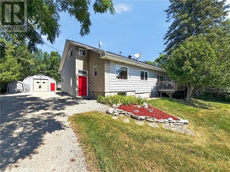 40 Younge Street, Kagawong, Manitoulin Island, Ontario, P0P1J0, Kagawong, Manitoulin Island, Ontario — photo 1 of 5