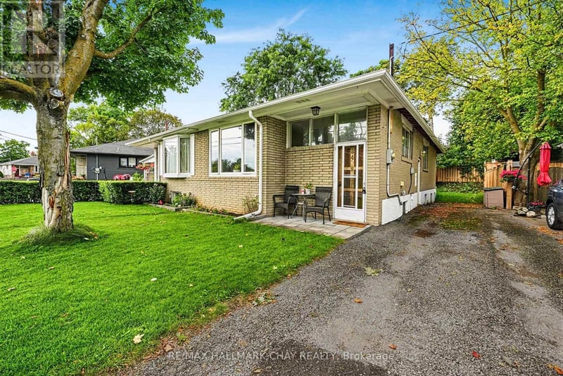 84 Longford Drive, Newmarket (Bristol-London), Ontario, L3Y2Y4, Newmarket (Bristol-London), Ontario — photo 1 of 5