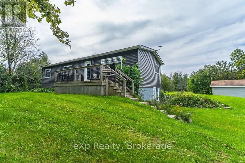 15 HOWDENVALE Road, South Bruce Peninsula, Ontario, N0H1X0, South Bruce Peninsula, Ontario — photo 1 of 5