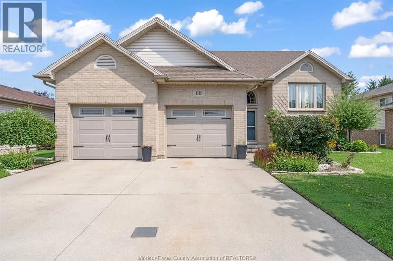 68 Wakefield Avenue, Leamington, Ontario, N8H5J8, Leamington, Ontario — photo 1 of 5