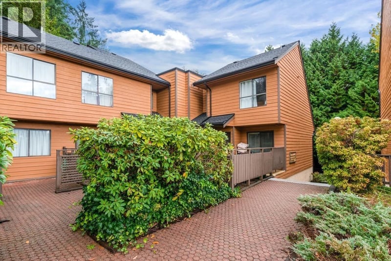 9110 CENTAURUS Circle, Burnaby, British Columbia, V3J7R1, Burnaby, British Columbia — photo 1 of 5
