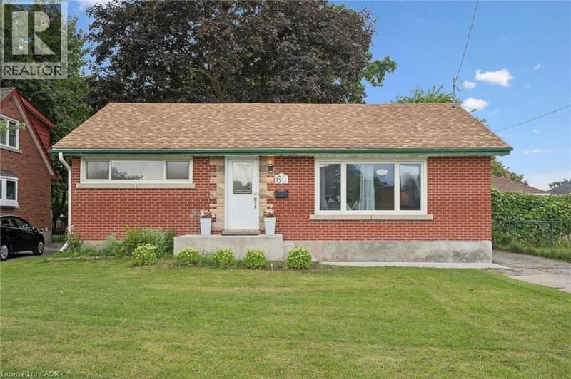 60 EDINBURGH Road, Kitchener, Ontario, N2B1M5, Kitchener, Ontario — photo 1 of 5