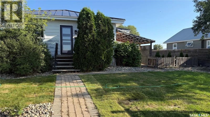 108 Front STREET N, Pense, Saskatchewan, S0G3W0, Pense, Saskatchewan — photo 1 of 5