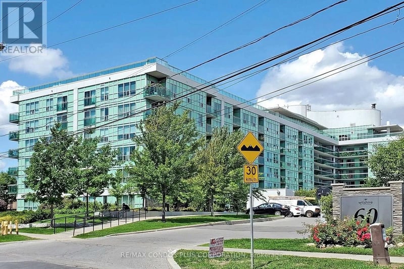 #315 60 Fairfax Crescent, Toronto (Clairlea-Birchmount), Ontario, M1L0E1, Toronto (Clairlea-Birchmount), Ontario — photo 1 of 5