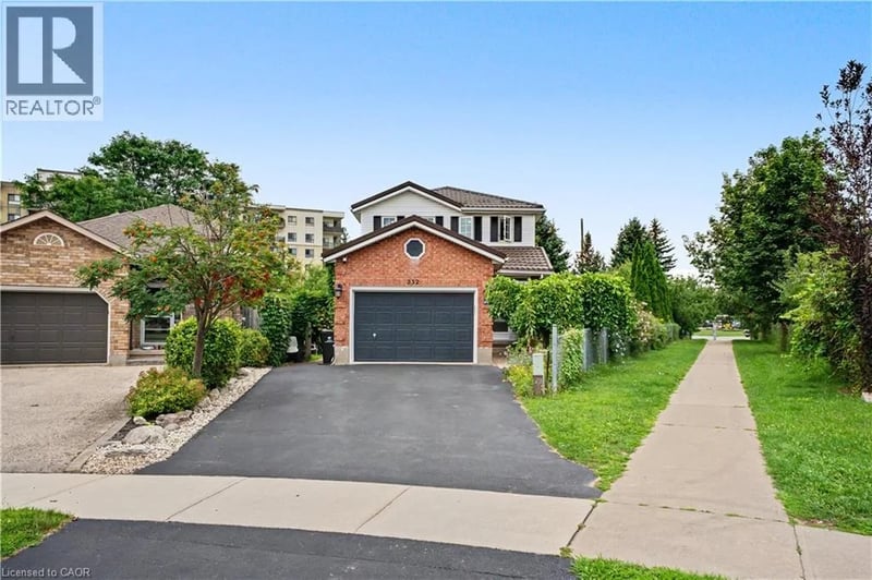 332 BREMBEL Crescent, Kitchener, Ontario, N2B3W9, Kitchener, Ontario — photo 1 of 5