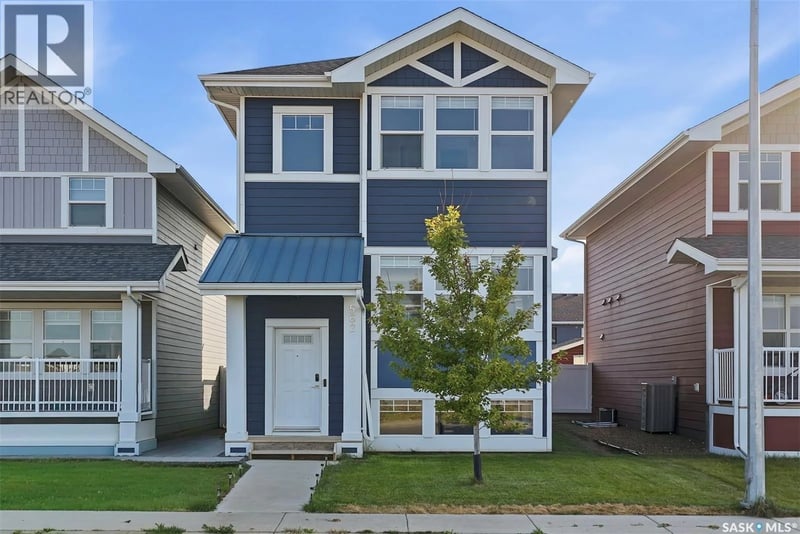 562 Stilling WAY, Saskatoon, Saskatchewan, S7V0W5, Saskatoon, Saskatchewan — photo 1 of 5