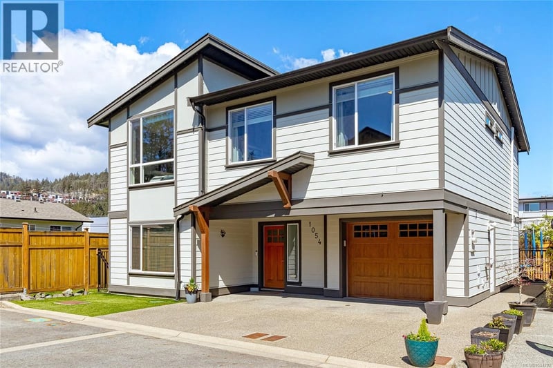 1054 Whitney Court, Langford, British Columbia, V9C0G9, Langford, British Columbia — photo 1 of 5