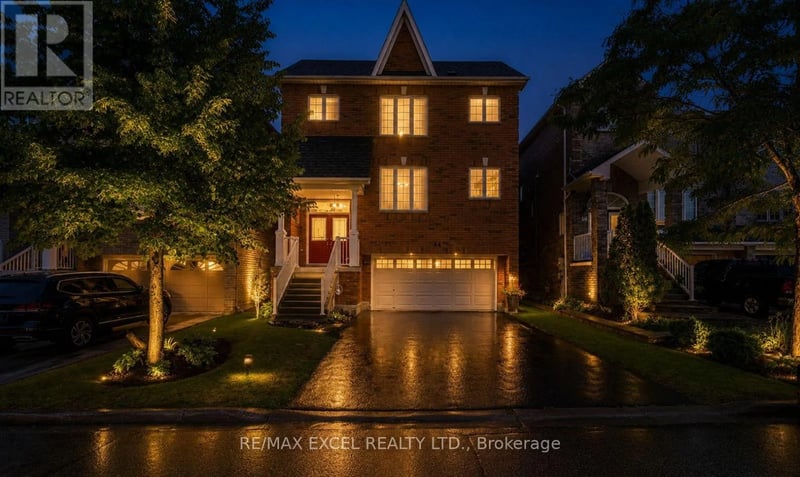 44 Matthew Boyd Crescent, Newmarket (Woodland Hill), Ontario, L3X3C3, Newmarket (Woodland Hill), Ontario — photo 1 of 5